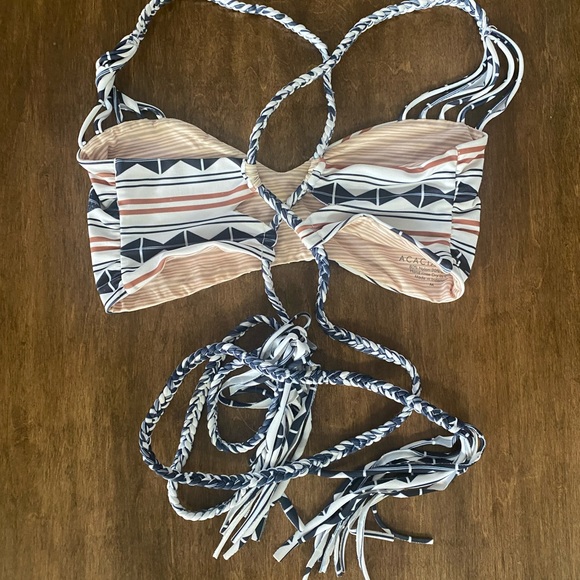 EUC ACACIA BIKINI MED TOP CRISS CROS BACK TIE - Picture 2 of 3